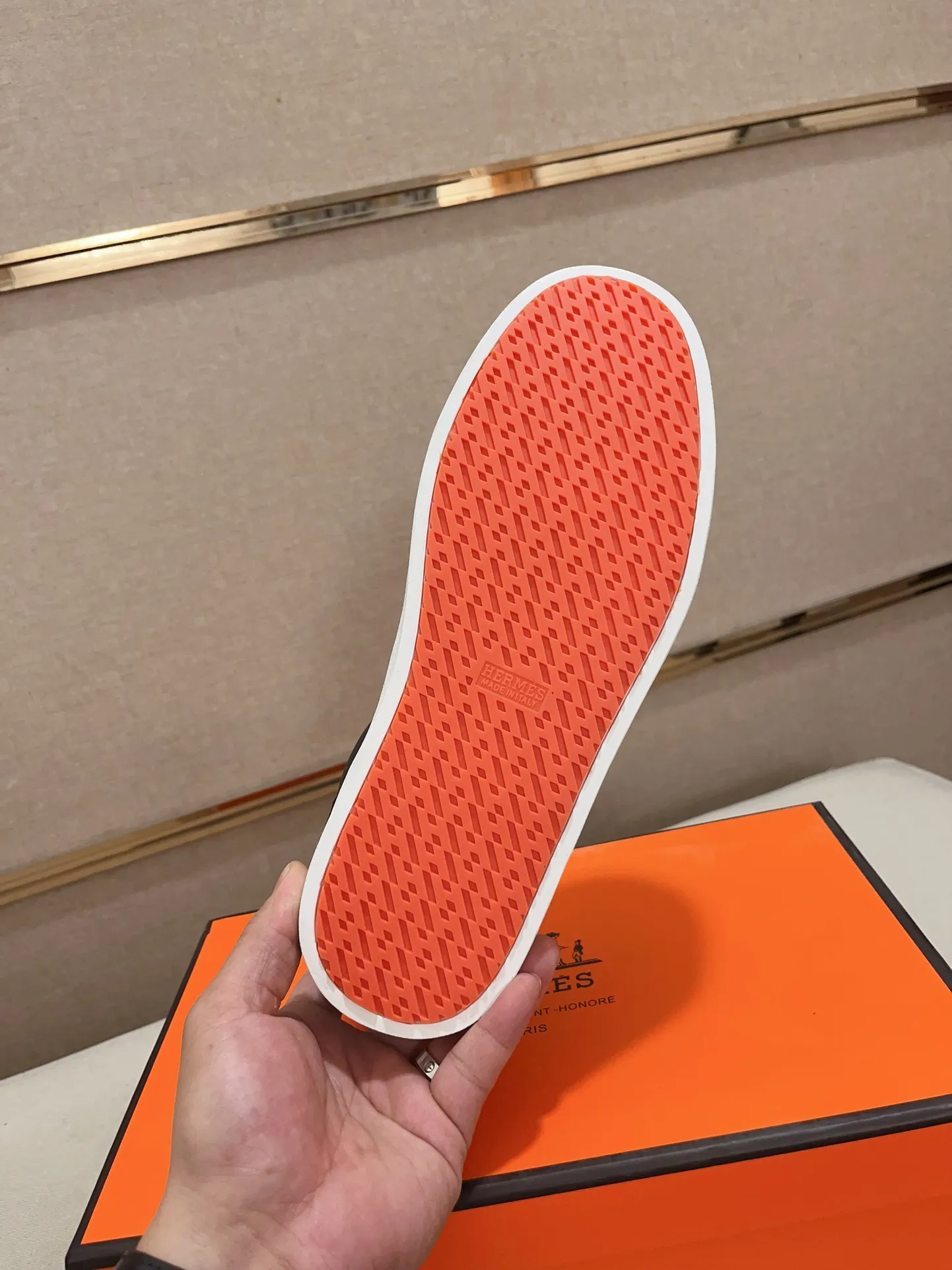 Men's clothing and shoes💰: 420💰《HERMES》【Classic Original Version】Hermès; Top 🔝 Purchasing Agency 🔍🔍Men's latest 🇺🇸 counter sales simultaneously, original ▲▲cowhide imported from Italy ▲▲Exquisite workmanship (Italian 🇮🇹Imported water-dyed 🐂cowhide lining) sole: original sole provided by the original factory, ⚠️exclusive double-layer activity·TPR·rubber·combined molded outsole; Code number: 38-44 (45/46 can be customized, non-refundable)
